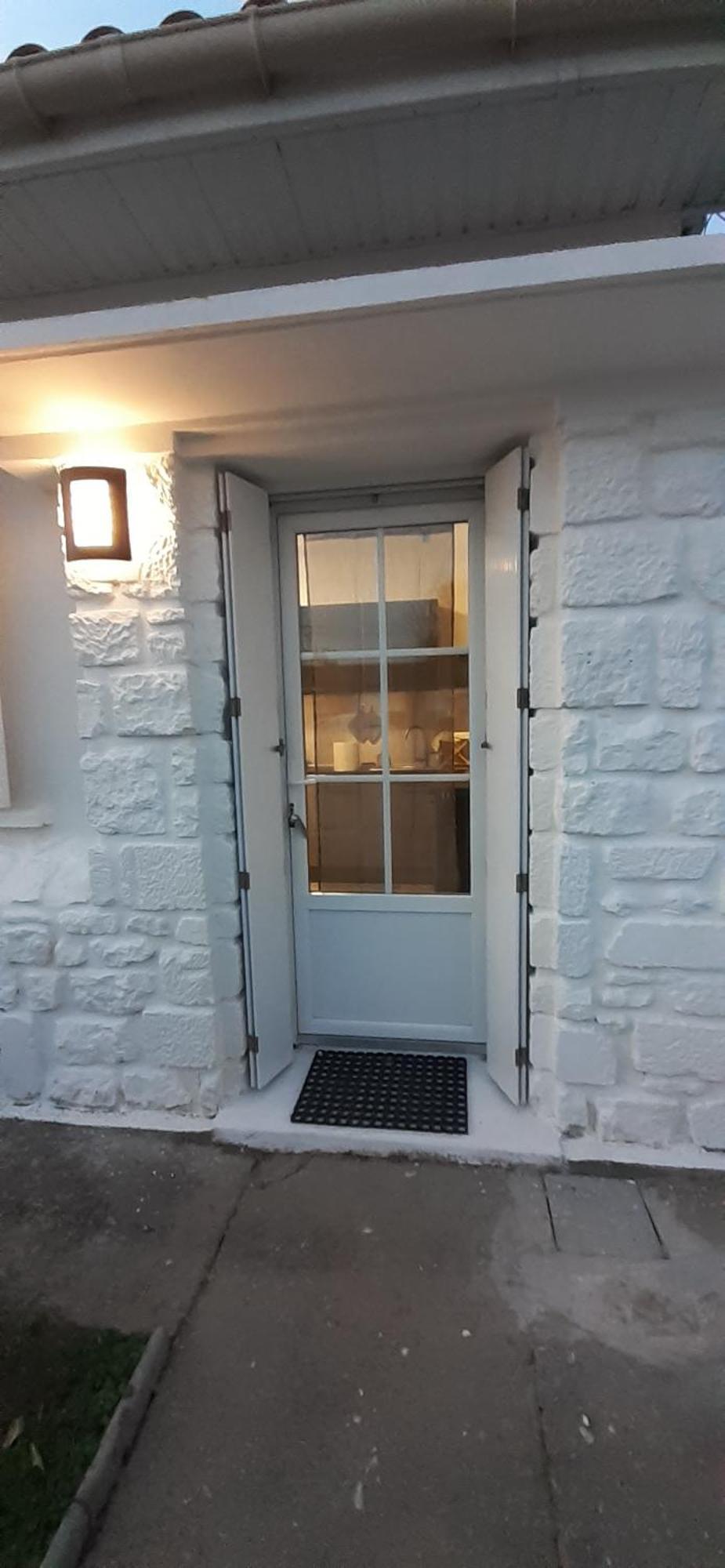 Maison Pour 2 A 4 Personnes Avec Jardin Proche De La Et Des Commerces Royan
