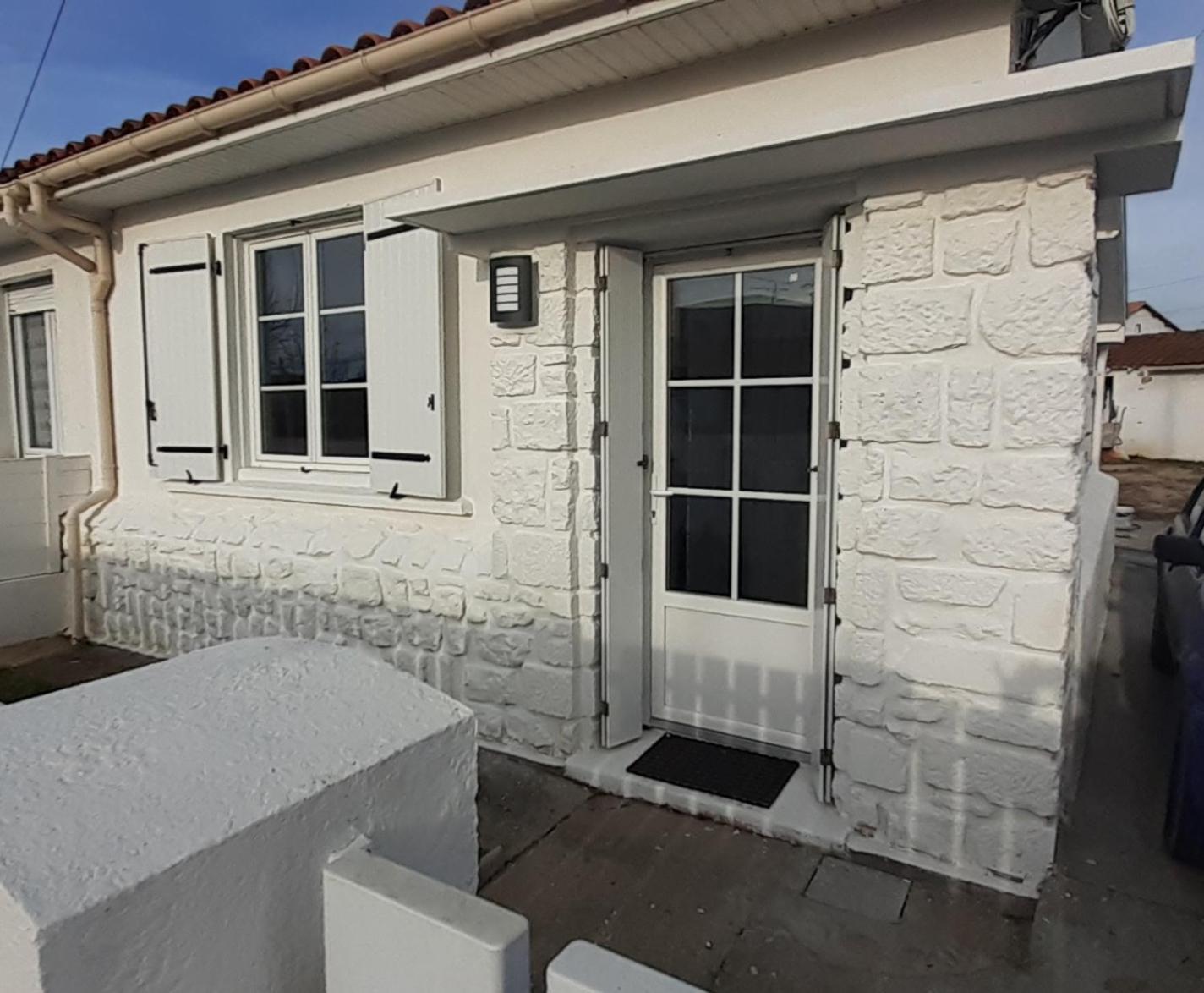 Maison Pour 2 A 4 Personnes Avec Jardin Proche De La Et Des Commerces Royan