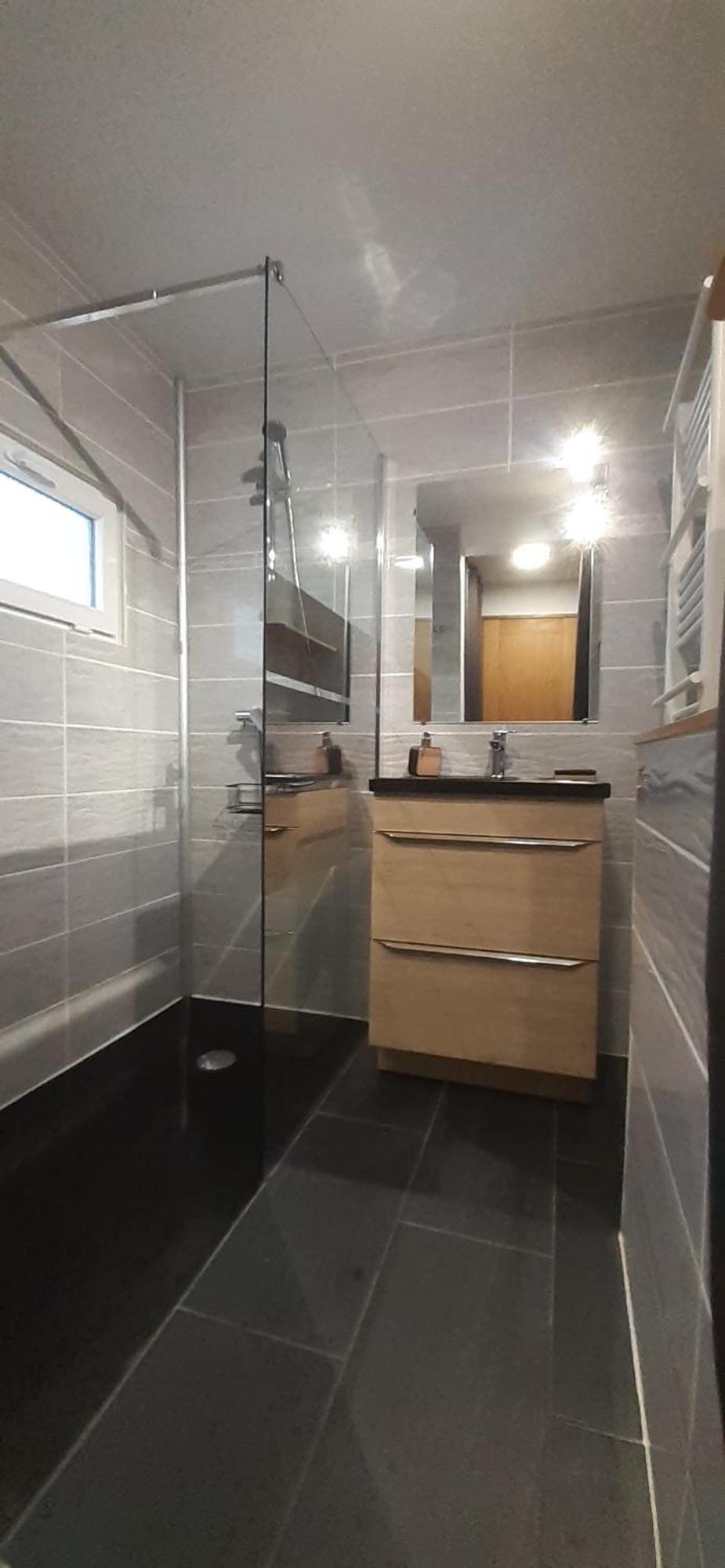 Maison Pour 2 A 4 Personnes Avec Jardin Proche De La Et Des Commerces *