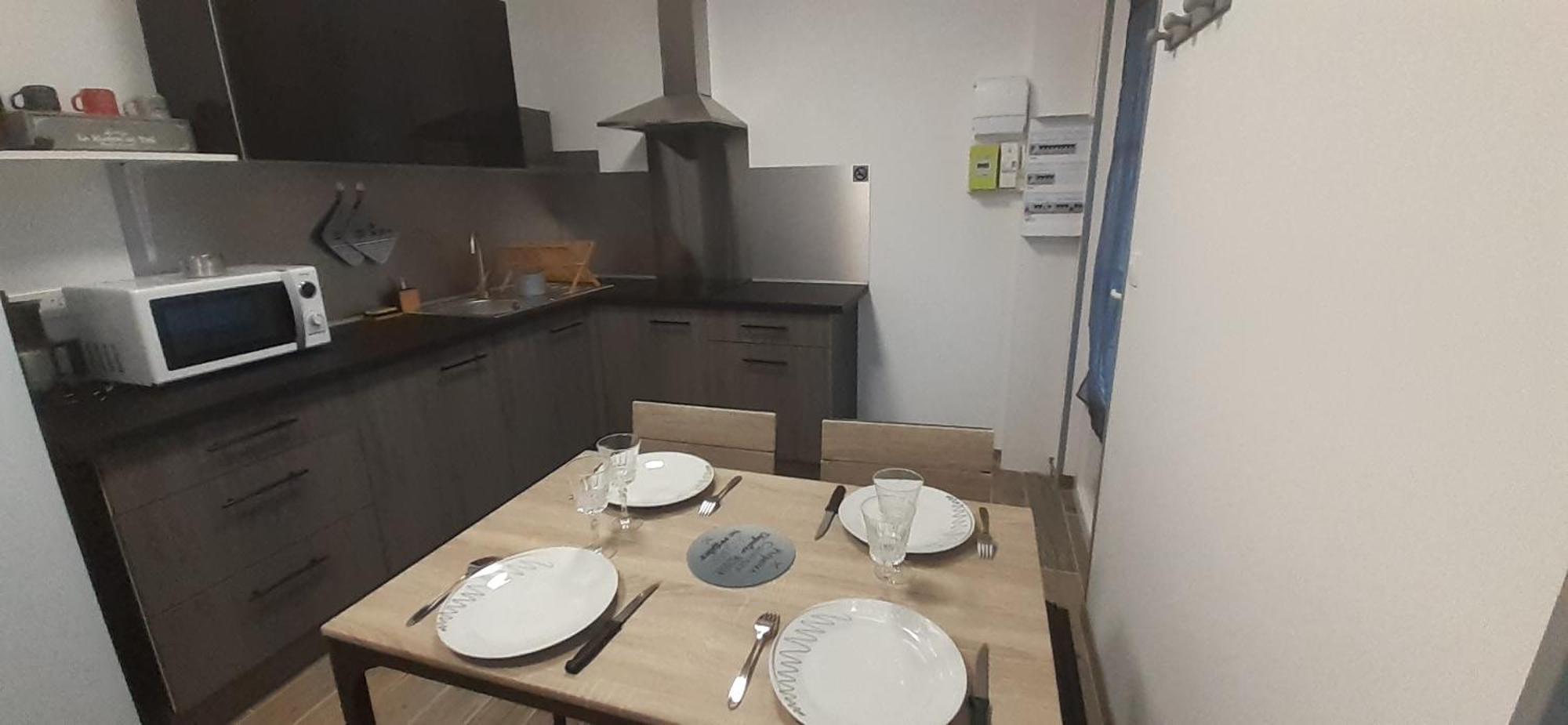 Maison Pour 2 A 4 Personnes Avec Jardin Proche De La Et Des Commerces Ferienhaus *