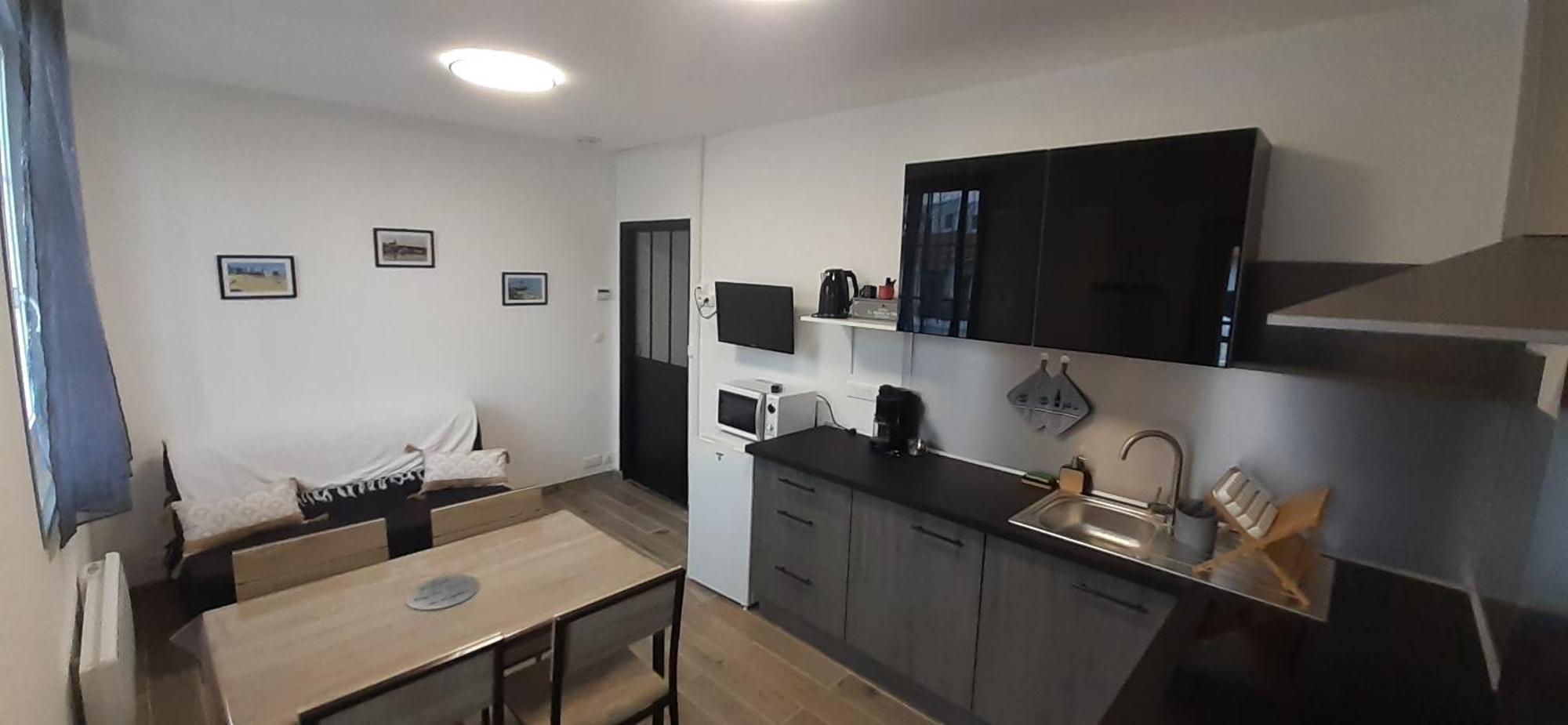 Maison Pour 2 A 4 Personnes Avec Jardin Proche De La Et Des Commerces Ferienhaus *